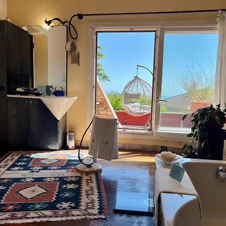 La Casa Di Amelie Diano Marina / בית נופש *